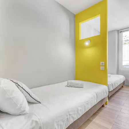 Apartment F3 Riouffe , Hypercentre A 2minutes Du Palais Des Festivals *
